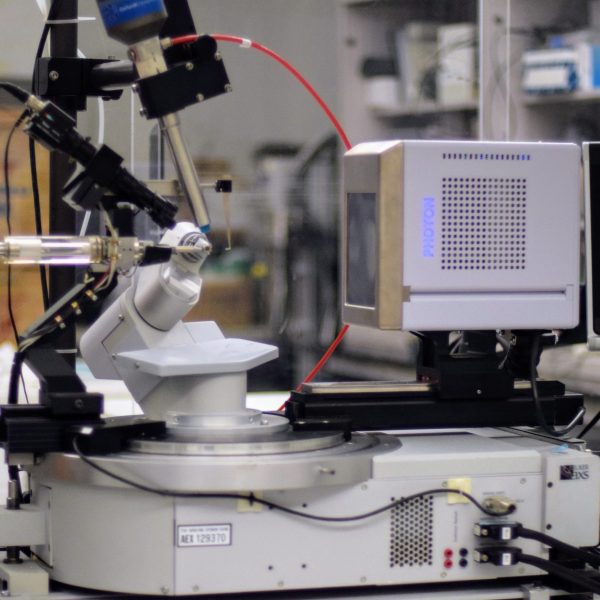 Close up image of lab equipment